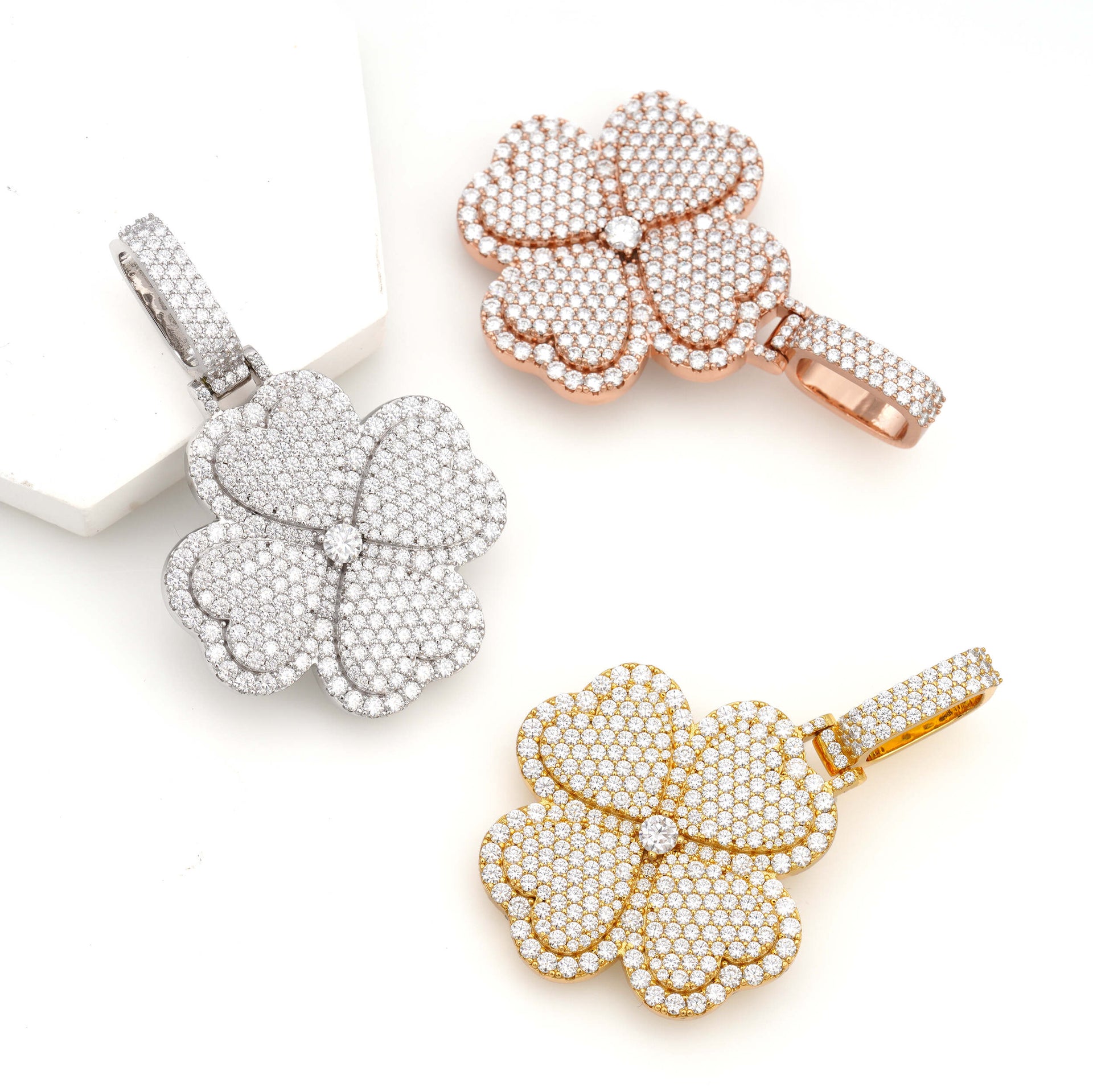 Clover Pendant