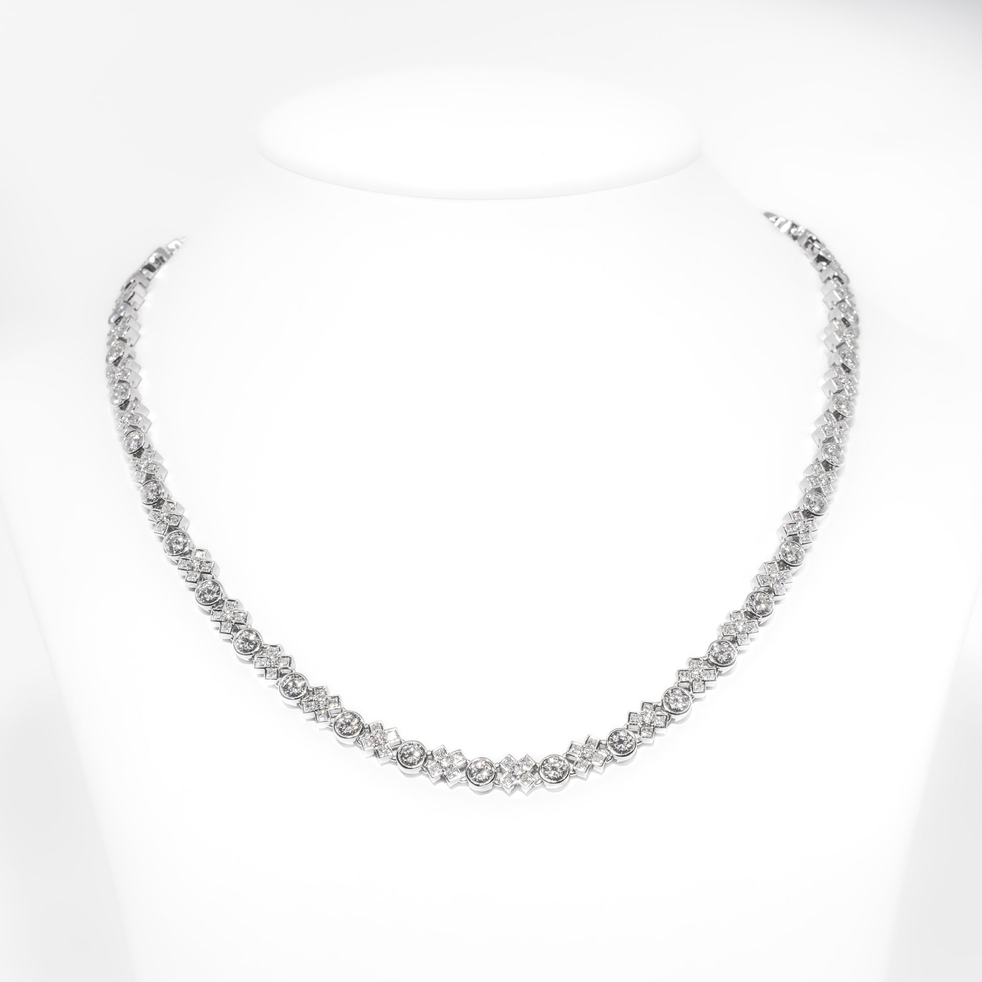 Royal Radiance Chain