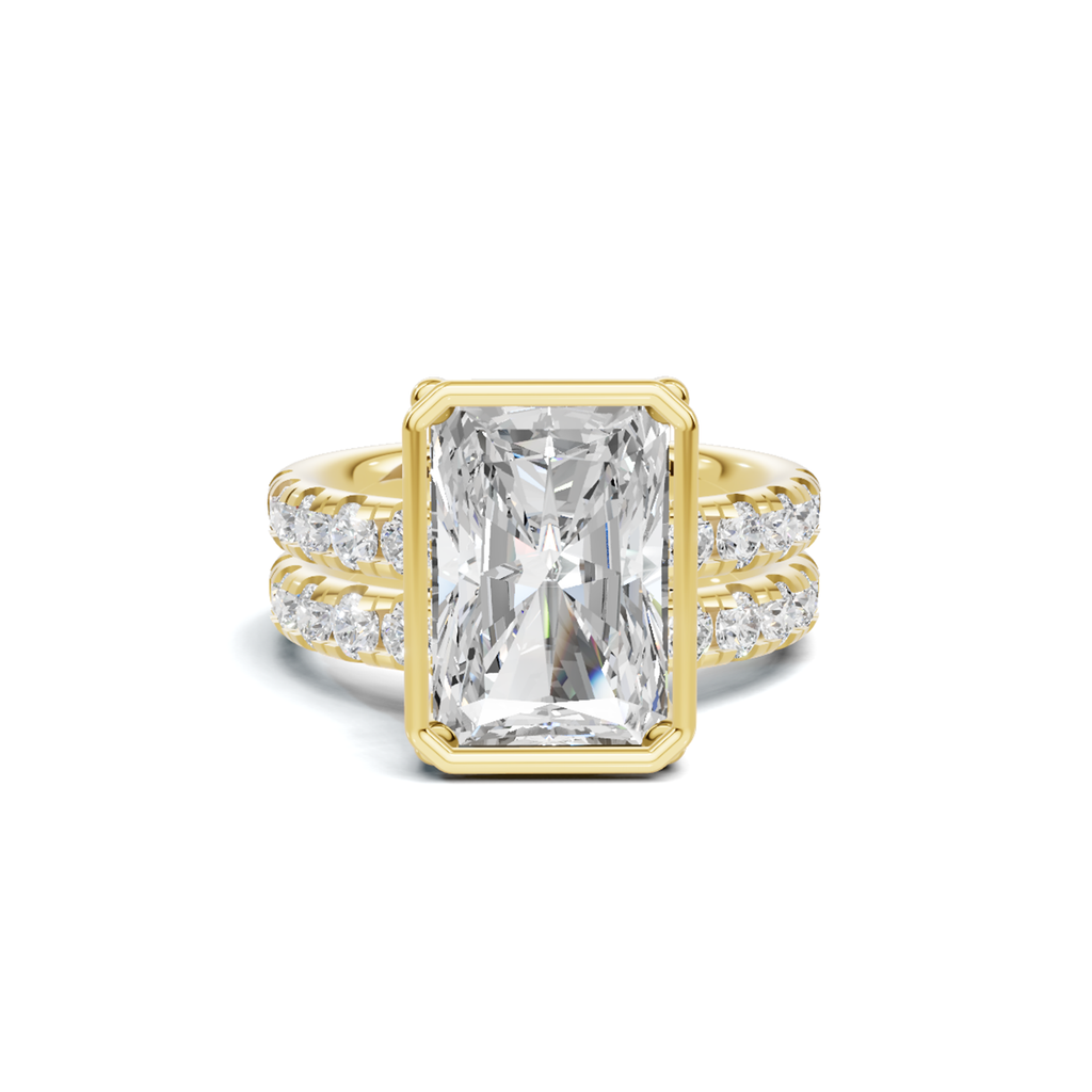 Luxe Pavé Guard Ring